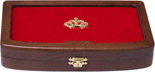 Náhled Averzní strany - Luxusní dřevěná etue k sadě zlatých mincí Královské koruny